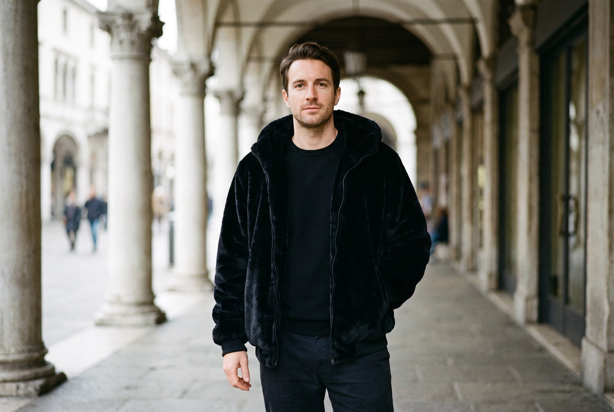 Jacke mit Kunstpelzkapuze von Vignola
