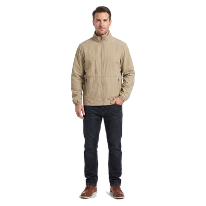 Vieste Light Jacket - onmodel